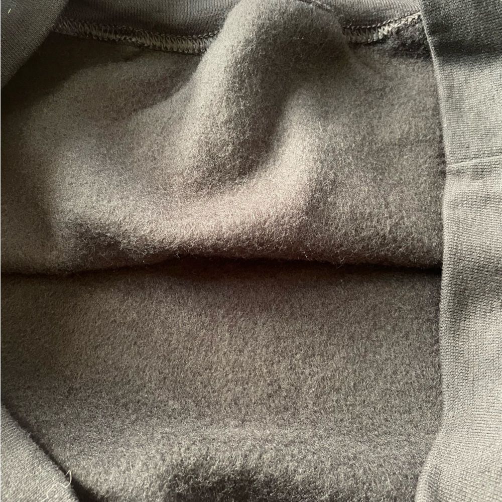 Fourth Wing Basgiath War College Unisex Sweatshirt | Size M - Picture 7 of 7